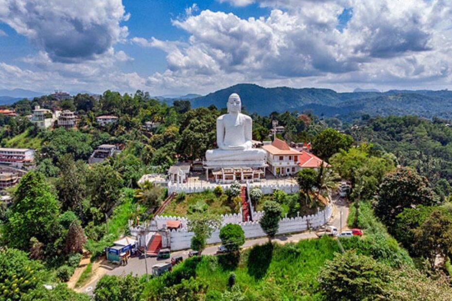 Visit the Bahirawakanda Vihara Buddha Mandiraya, a hilltop temple offering panoramic views of the city.